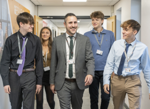 Mr Keyworth with Sixth Form Students (1)