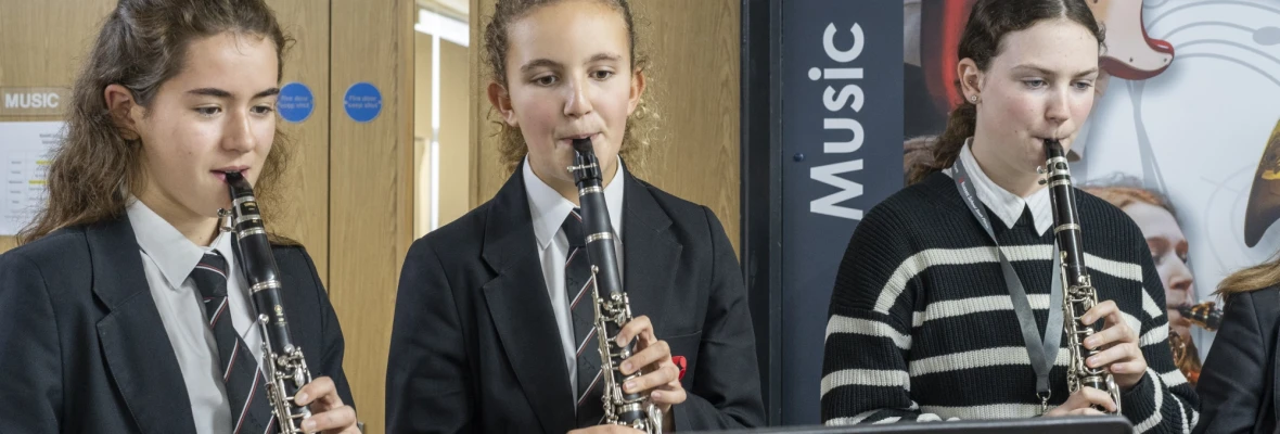 Rossett - Music - 2024 (10)